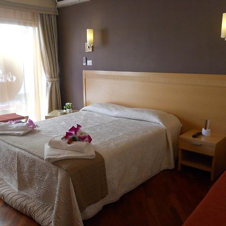 Catania Crossing B&B - Rooms & Comforts Catânia Exterior foto
