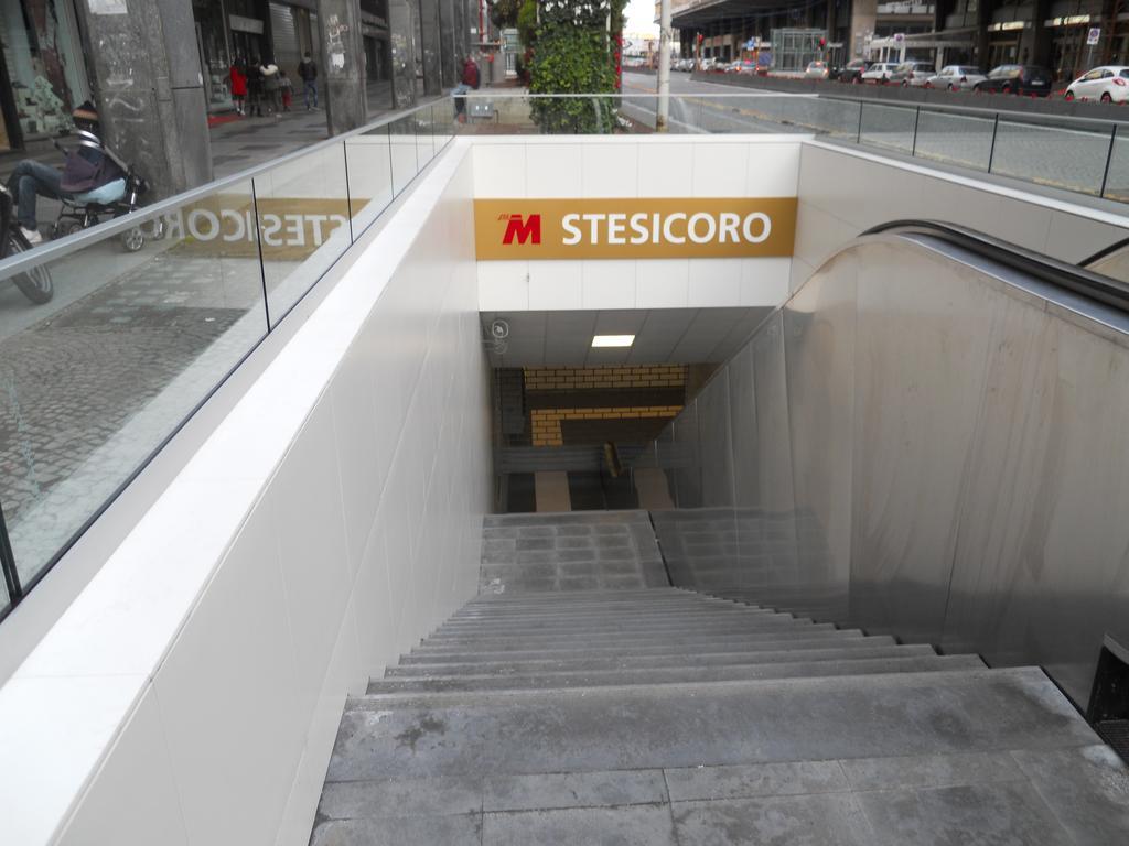 Catania Crossing B&B - Rooms & Comforts Catânia Exterior foto