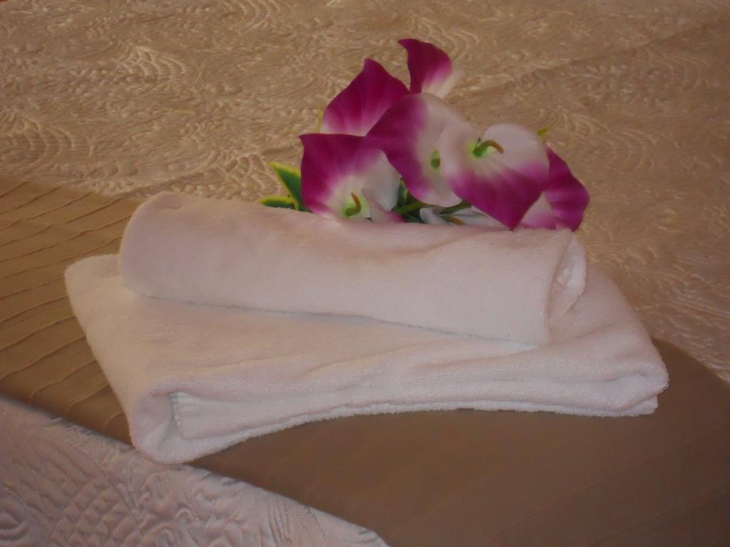 Catania Crossing B&B - Rooms & Comforts Catânia Exterior foto