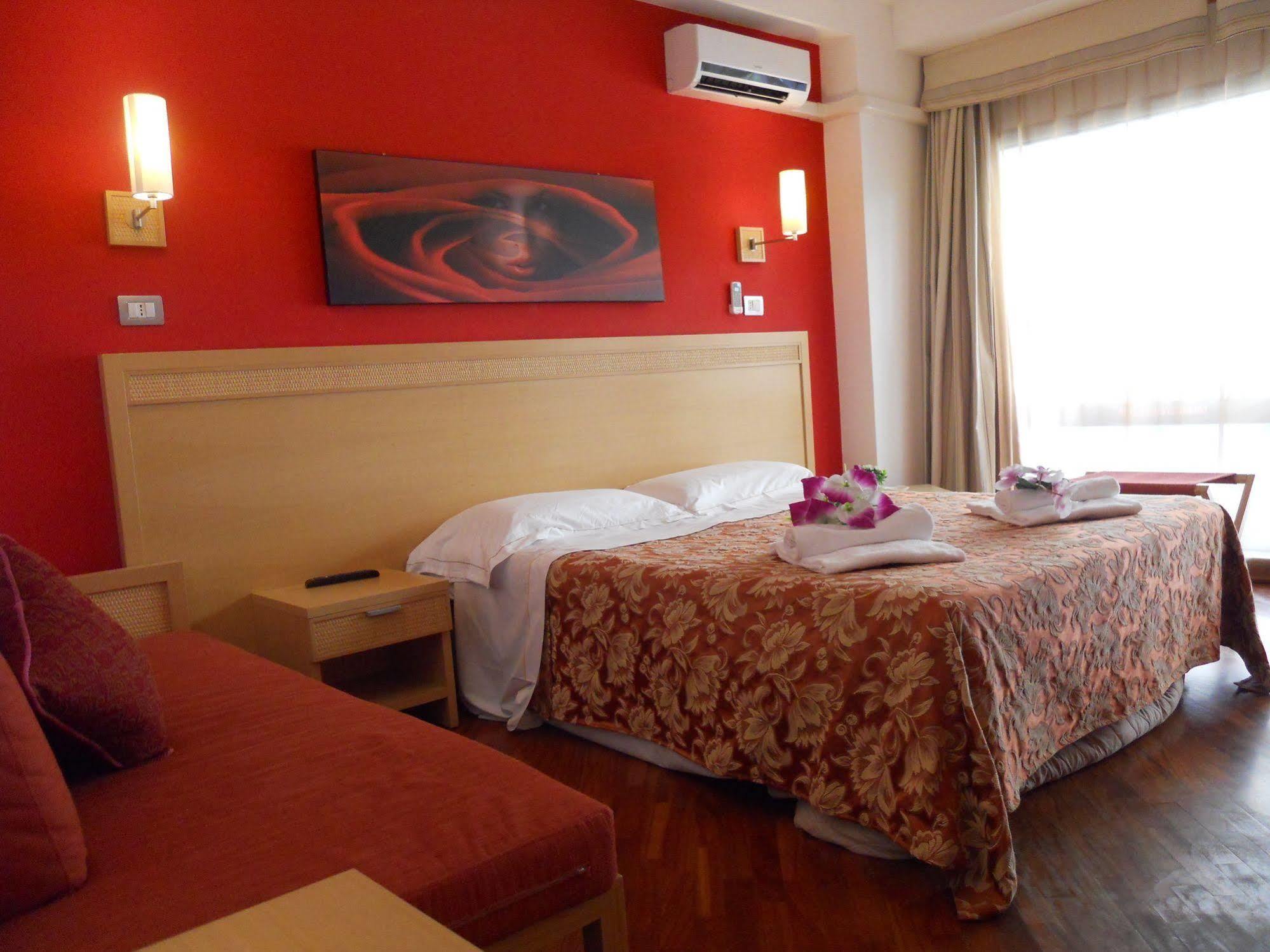 Catania Crossing B&B - Rooms & Comforts Catânia Exterior foto